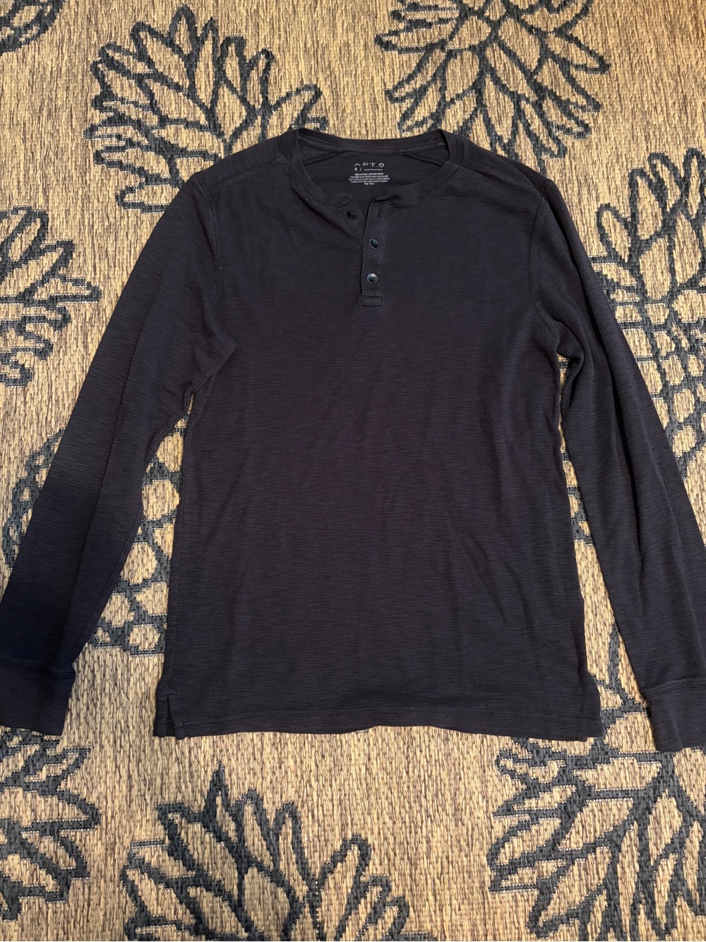 Men's Black Long-Sleeve Henley Shirt